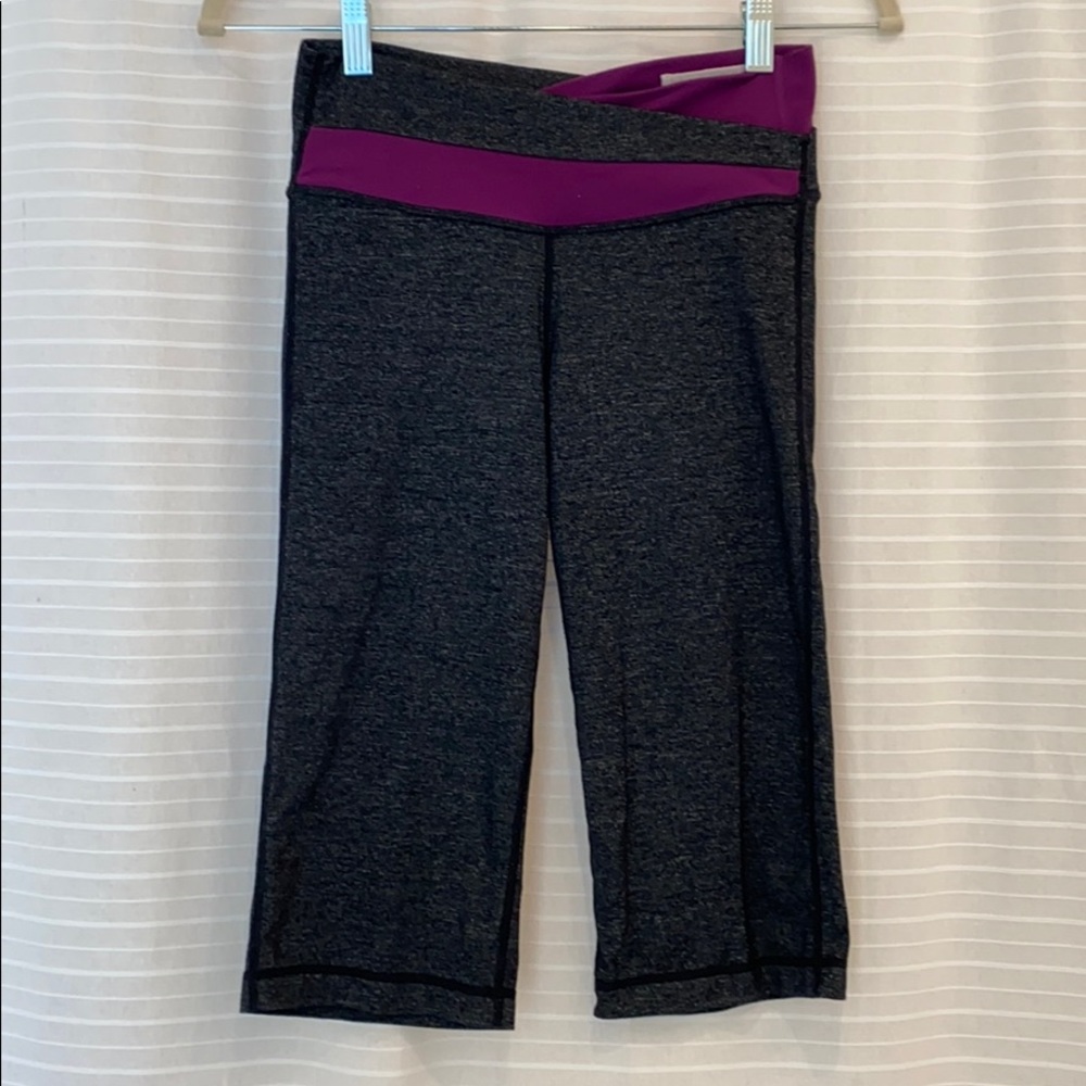 Lululemon 3/4 yoga pants